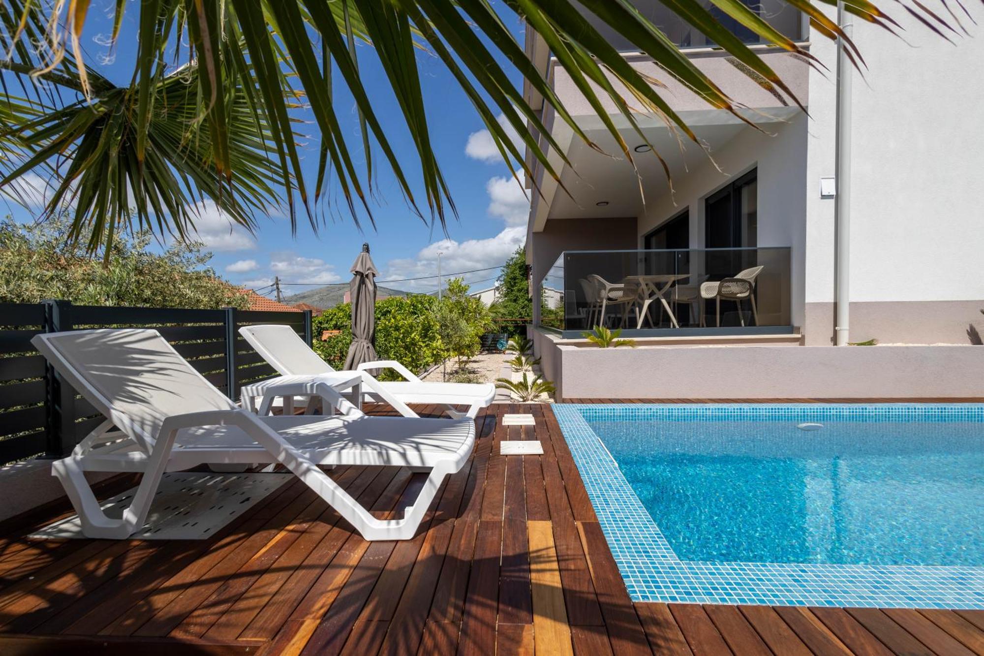 אוקרוג גורניי Adriatic Garden Apartments מראה חיצוני תמונה