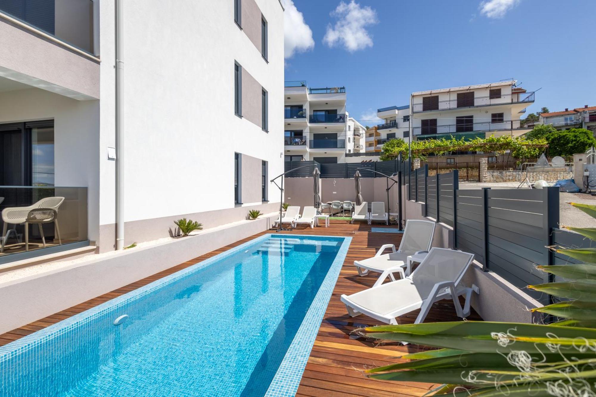 אוקרוג גורניי Adriatic Garden Apartments מראה חיצוני תמונה