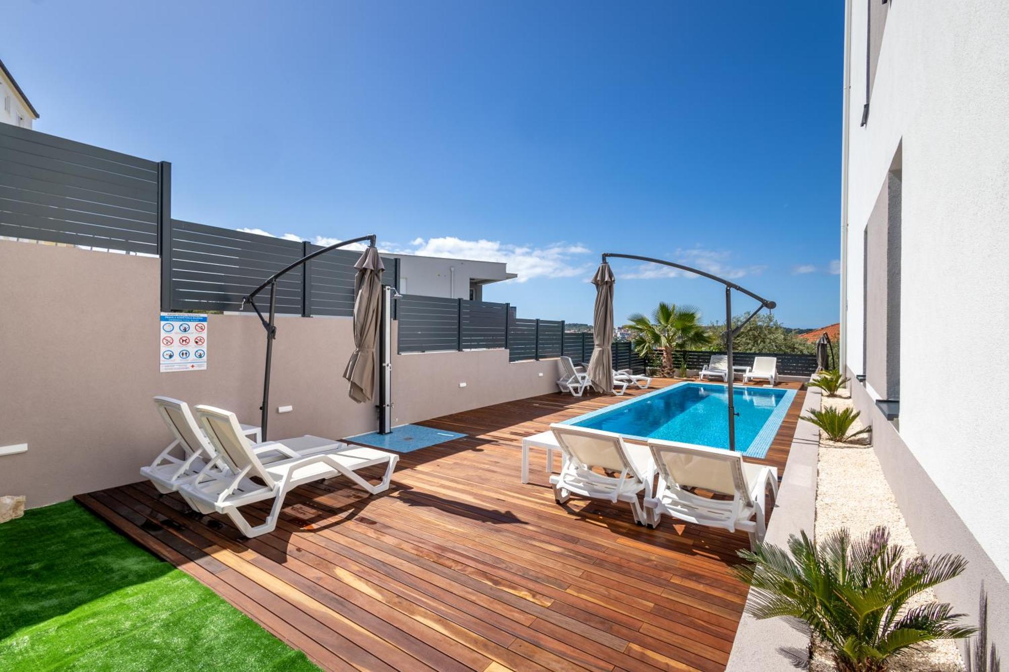 אוקרוג גורניי Adriatic Garden Apartments מראה חיצוני תמונה